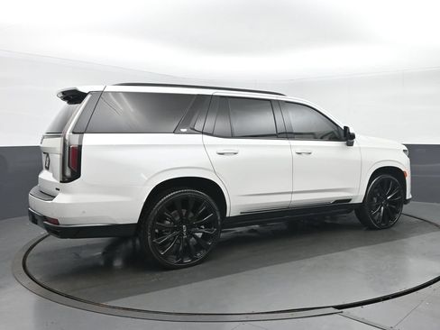 Used 2021 Cadillac Escalade Sport Platinum w/ Heavy-Duty Trailer Package AWD/4WD image 3