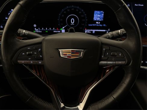 Certified 2024 Cadillac Escalade Premium Luxury image 21