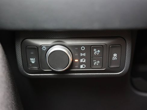 Used 2022 Ford Mustang Mach-E Premium image 31