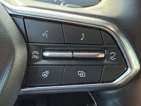 Used 2025 Chevrolet Traverse LT AWD/4WD image 24
