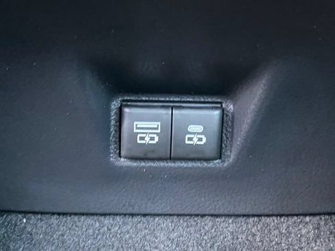 Certified 2025 Toyota Camry SE AWD/4WD image 24