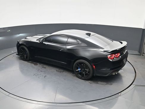 Used 2019 Chevrolet Camaro SS image 31