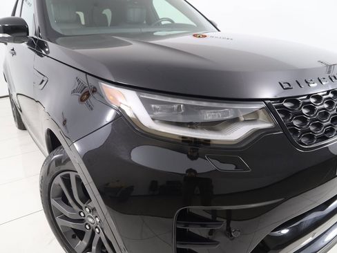 Used 2023 Land Rover Discovery S R-Dynamic image 19