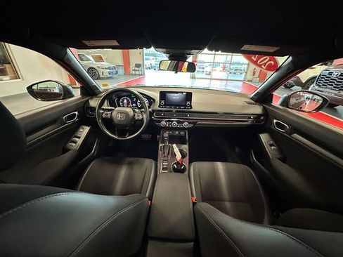 Used 2024 Honda Civic Sport image 12