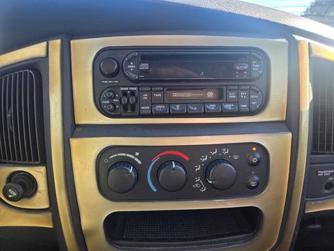 Used 2003 Dodge Ram 1500 Truck ST image 19