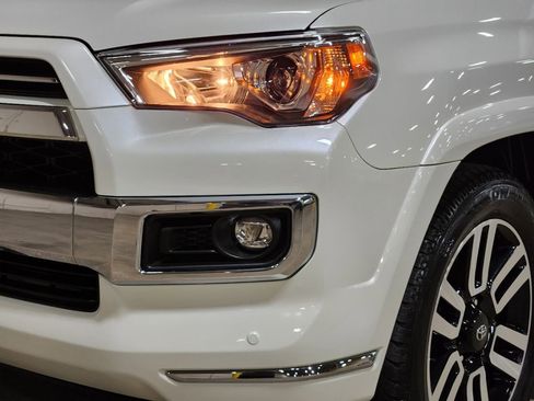 Used 2023 Toyota 4Runner Limited image 14