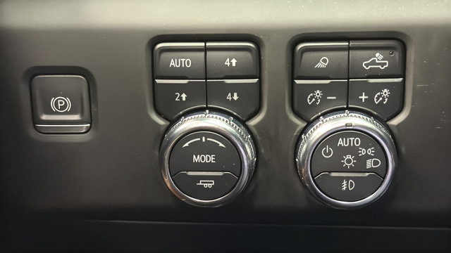 Used 2022 GMC Sierra 1500 Denali Ultimate AWD/4WD image 30