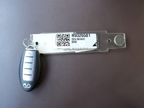 Certified 2024 INFINITI QX80 Premium Select w/ Cargo Package image 25