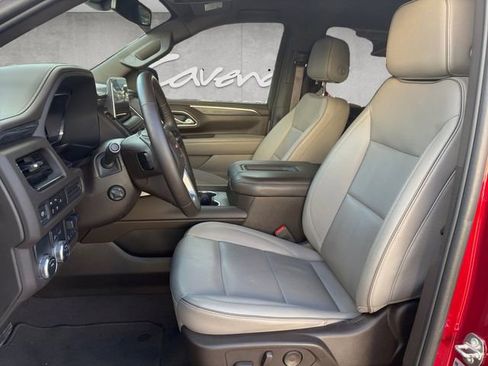 Used 2023 GMC Yukon SLT w/ SLT Luxury Package RWD image 19