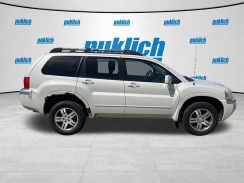 Used 2004 Mitsubishi Endeavor XLS AWD/4WD image 4