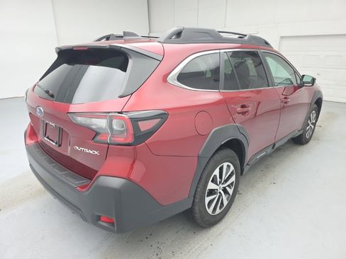 Used 2025 Subaru Outback Premium w/ Popular Package #1A image 11
