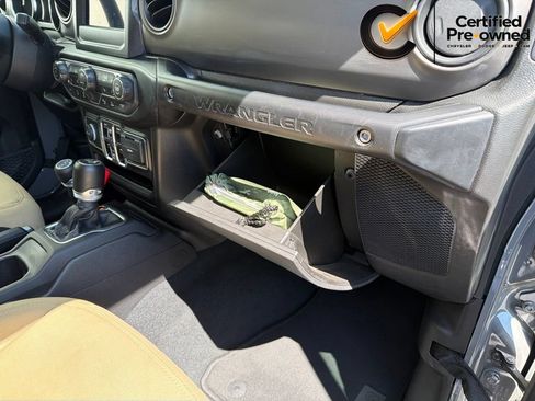 Used 2022 Jeep Wrangler Unlimited Sport AWD/4WD image 34