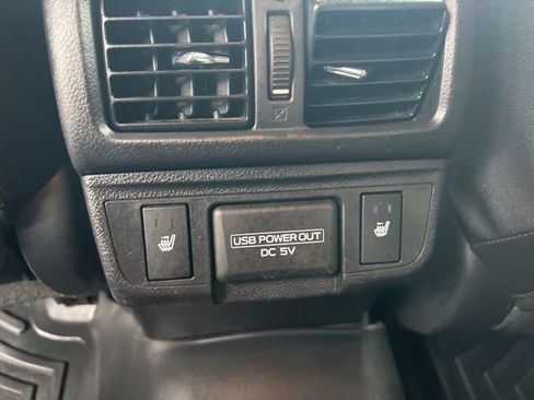Used 2018 Subaru Outback 2.5i Limited image 22