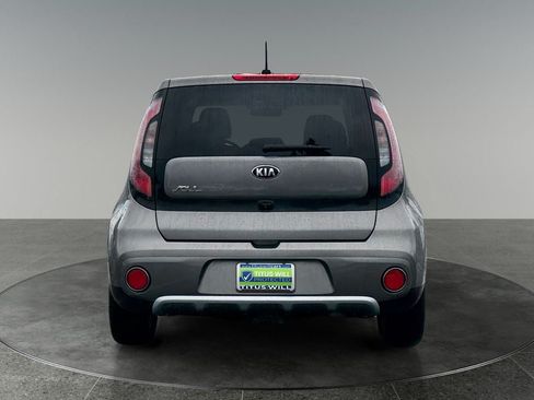 Used 2018 Kia Soul + FWD image 8
