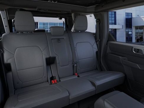 New 2026 Ford Bronco Outer Banks AWD/4WD image 11