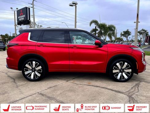 New 2025 Mitsubishi Outlander SEL FWD image 2