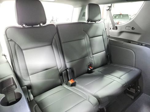 Used 2026 GMC Yukon XL Denali w/ Sun & Power Step Package AWD/4WD image 50