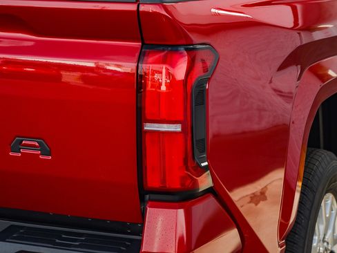 New 2026 Toyota Tacoma SR5 RWD image 8