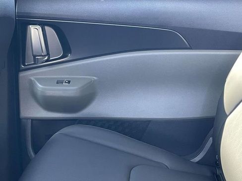 New 2026 Kia Carnival LXS image 24