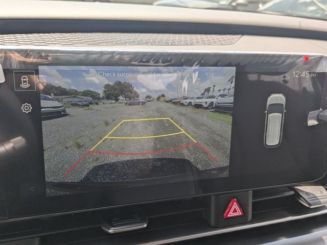 New 2026 Kia Carnival FWD image 24