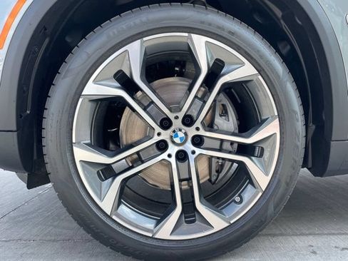 New 2026 BMW X5 xDrive40i w/ Premium Package AWD/4WD image 19