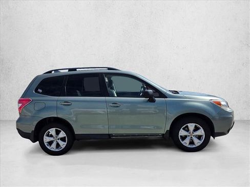 Used 2016 Subaru Forester 2.5i w/ Alloy Wheel Package AWD/4WD image 4