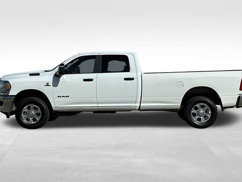 Used 2024 RAM 3500 Big Horn AWD/4WD image 8
