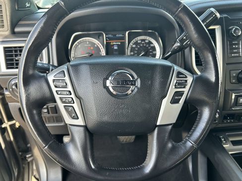 Used 2019 Nissan Titan SL w/ Midnight Edition AWD/4WD image 19