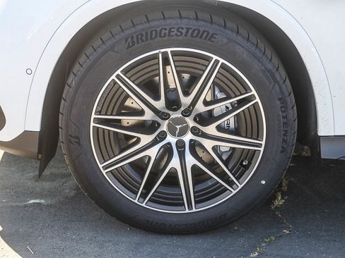 New 2026 Mercedes-Benz GLC 43 AMG 4MATIC image 9