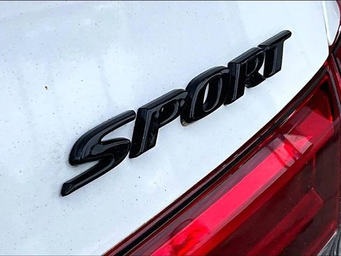 Used 2022 Honda Civic Sport image 21