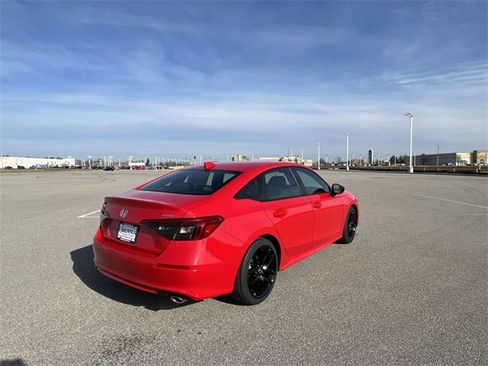 Used 2024 Honda Civic Sport image 14