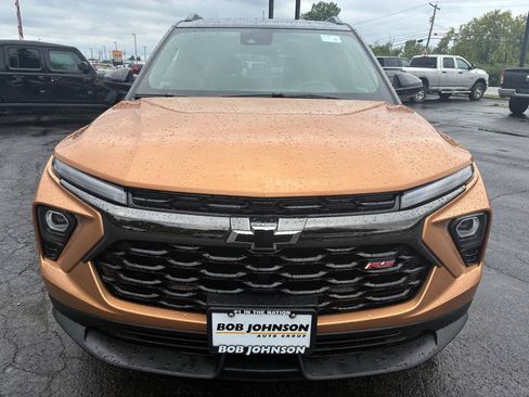 Used 2024 Chevrolet TrailBlazer RS w/ Convenience Package AWD/4WD image 2