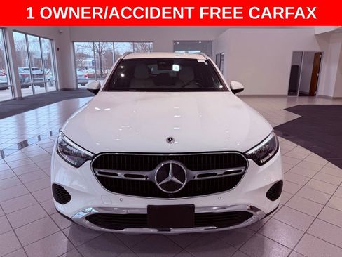 Used 2024 Mercedes-Benz GLC 300 GLC 300 BURMESTER/CARPLAY/PARK image 2