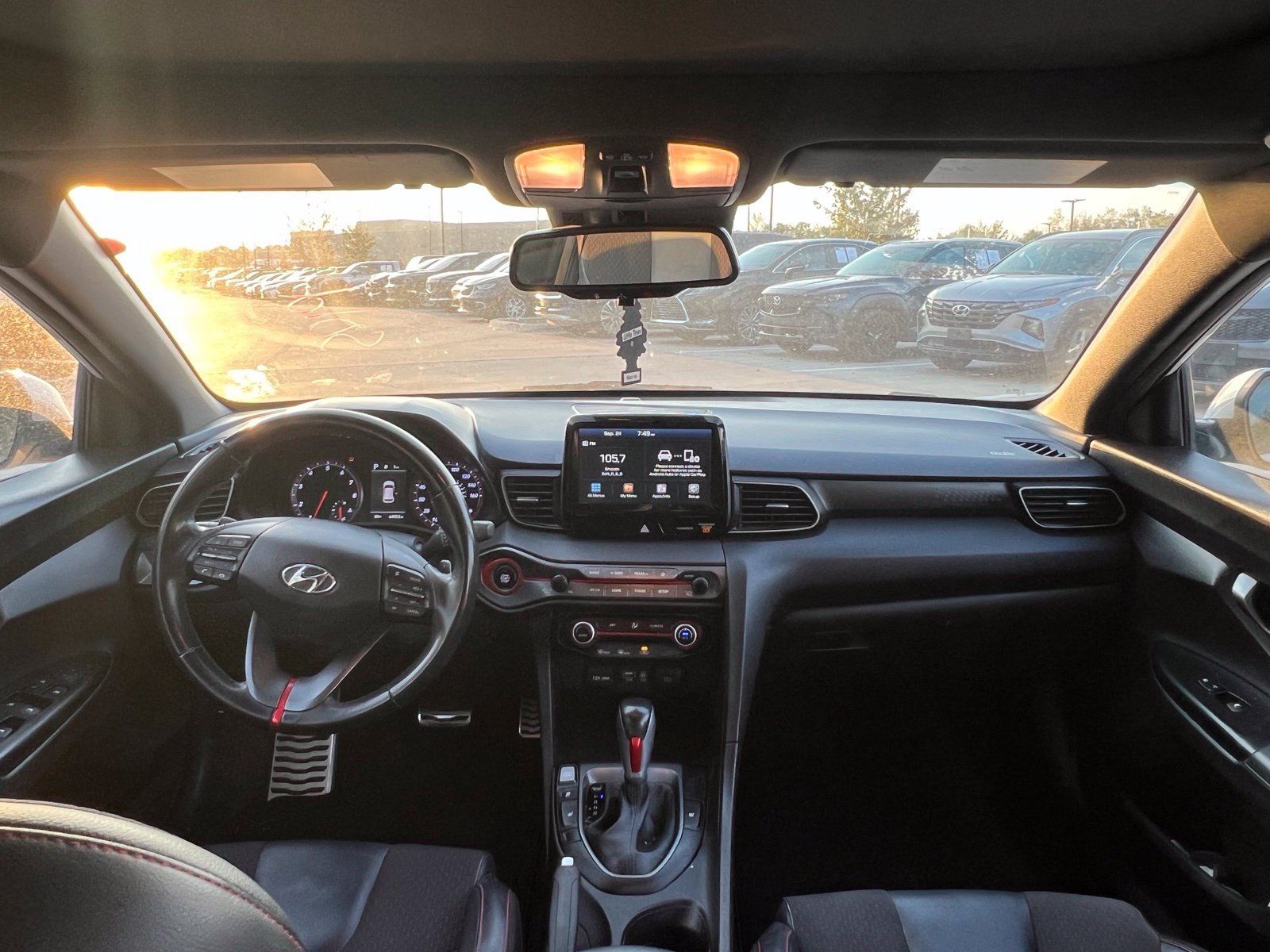 Used 2019 Hyundai Veloster Turbo FWD image 18