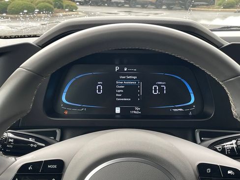 Used 2025 Hyundai Elantra Sport FWD image 14
