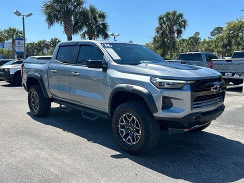 Used 2024 Chevrolet Colorado ZR2 w/ Safety Package image 9