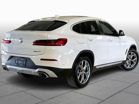 Certified 2024 BMW X4 xDrive30i w/ Premium Package image 12