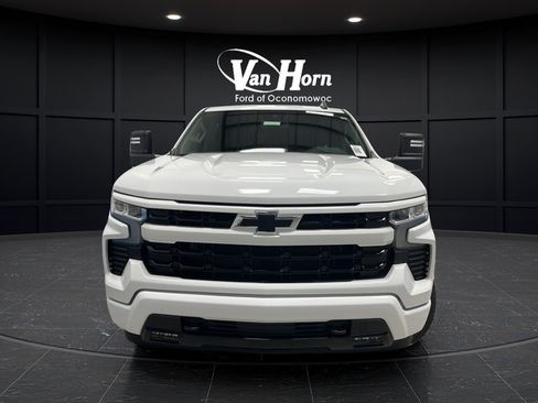 Used 2024 Chevrolet Silverado 1500 RST w/ Max Trailering Package AWD/4WD image 2