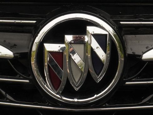 Used 2023 Buick Envision Preferred FWD image 40