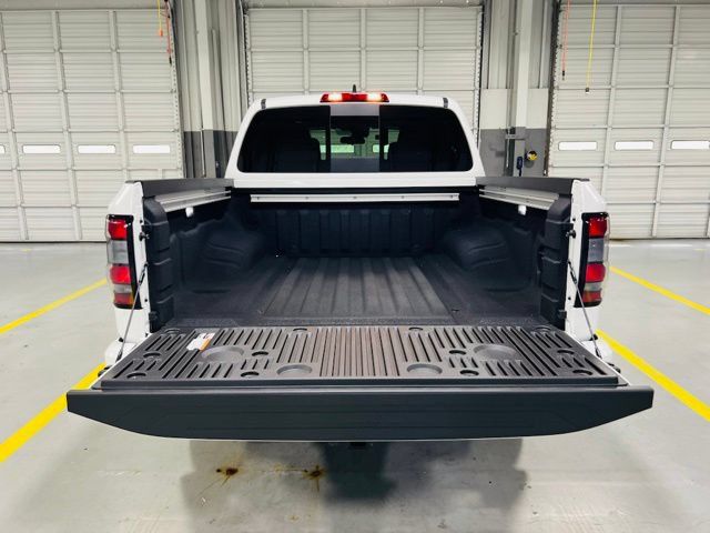 New 2026 Nissan Frontier PRO-4X w/ Pro-4x Convenience Package AWD/4WD image 9