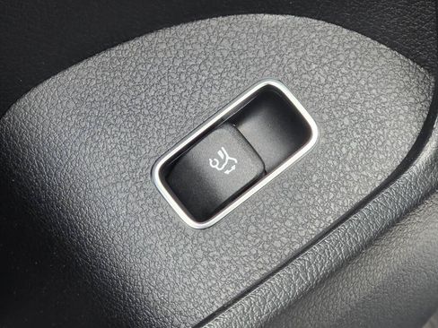 New 2026 Mercedes-Benz GLS 450 4MATIC image 40
