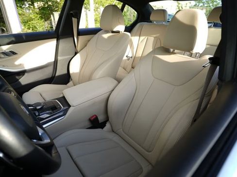 Used 2019 BMW 330i xDrive Sedan w/ Convenience Package AWD/4WD image 17