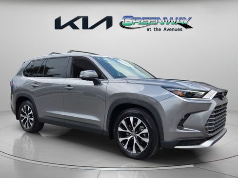 Used 2026 Toyota Grand Highlander AWD Hybrid image 1