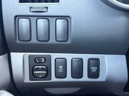 Used 2015 Toyota Tacoma 4x4 Access Cab w/ SR5 Package image 24