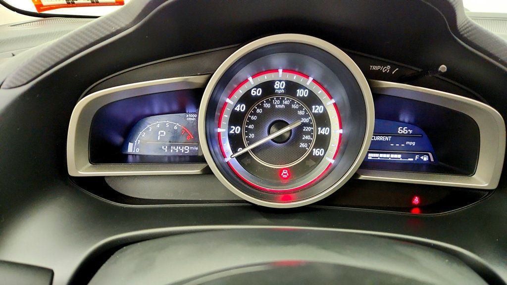 Used 2015 MAZDA MAZDA3 i Sport FWD image 13