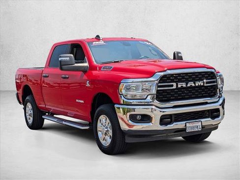 Used 2024 RAM 2500 Big Horn AWD/4WD image 4