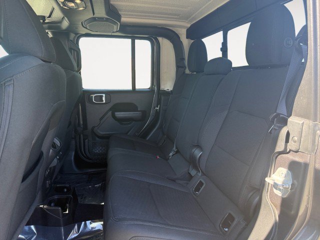 Used 2020 Jeep Gladiator Sport w/ Quick Order Package 24S AWD/4WD image 12