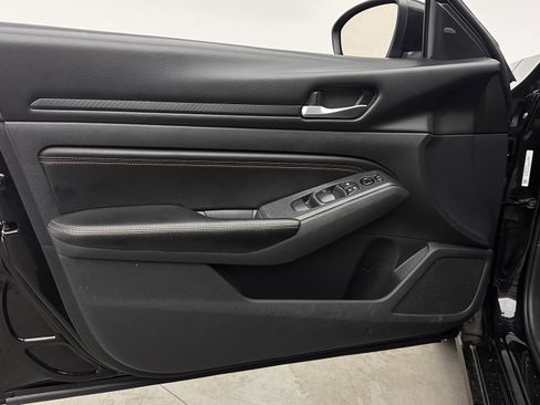 Used 2022 Nissan Altima 2.5 SR image 10