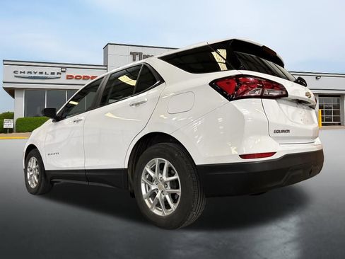 Used 2022 Chevrolet Equinox LS w/ LPO, Floor Liner Package image 11