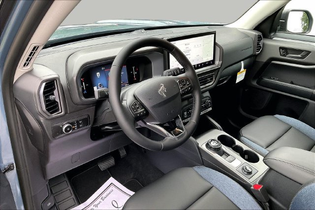 New 2026 Ford Bronco Sport Outer Banks w/ Outer Banks Tech Package+ AWD/4WD image 7
